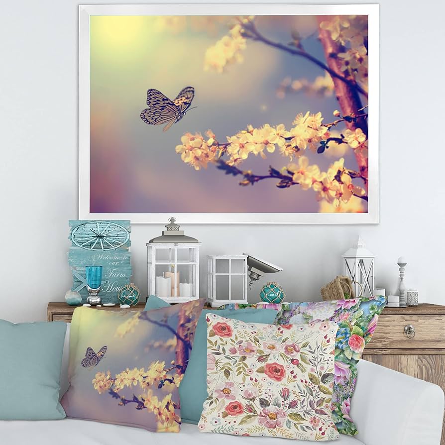 Amazon.com: DesignQ Vintage Butterfly Flying To A White